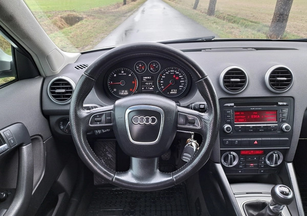 Audi A3 cena 24000 przebieg: 289000, rok produkcji 2010 z Kępno małe 106